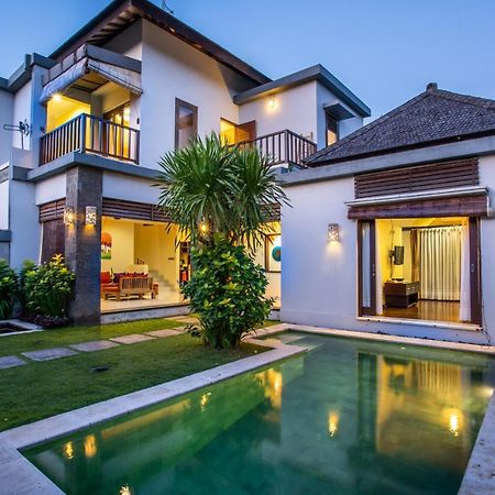 Villa Nadya 塞米亚克 外观 照片